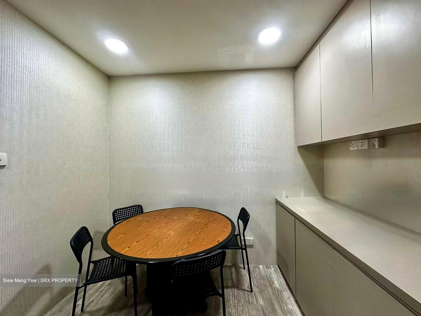 Peninsula Plaza (D6), Office #459222311